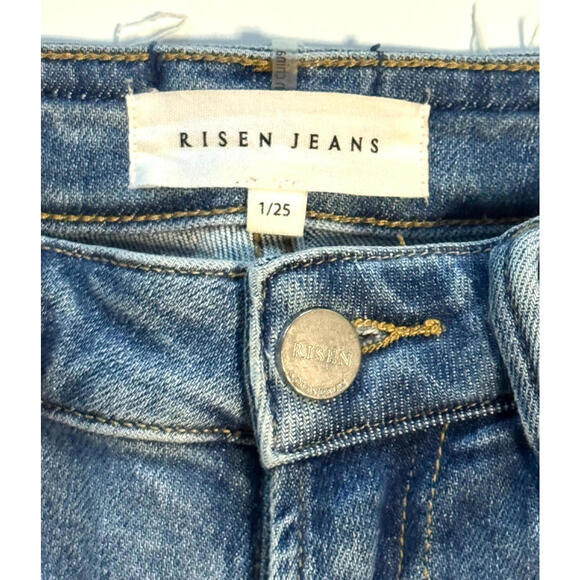 Women's Risen Flared Jeans juniors size 1 inseam 25 ripped & distressed Y2K - Picture 3 of 7